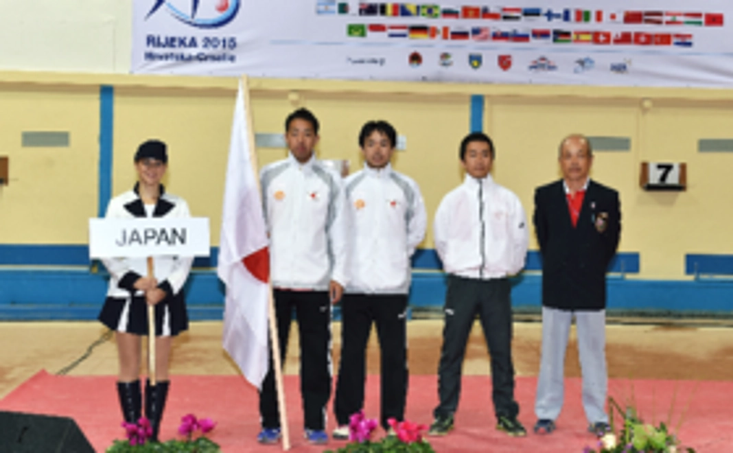 サイン・メッセージ入り色紙をお送りします！