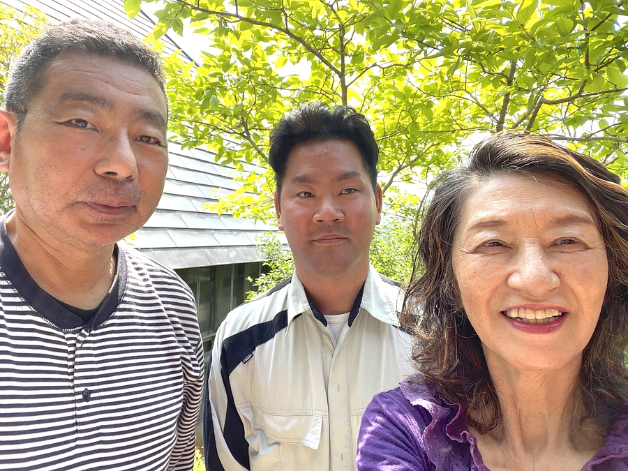 5/22日に1000坪斜面庭の伐採ゴミ処理583000円と伐採用のバッテリー等の領収種が届きました。