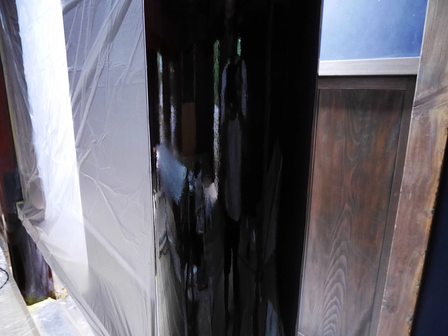 二天柱の漆塗り作業のご報告