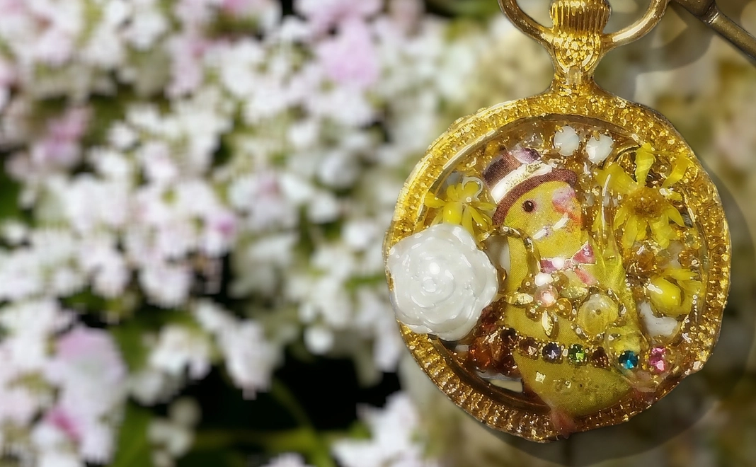 ありがとうございます。急ぎキーホルダーを作成致しますので、お送りするご住所、お名前もお願いいたします。（動物）