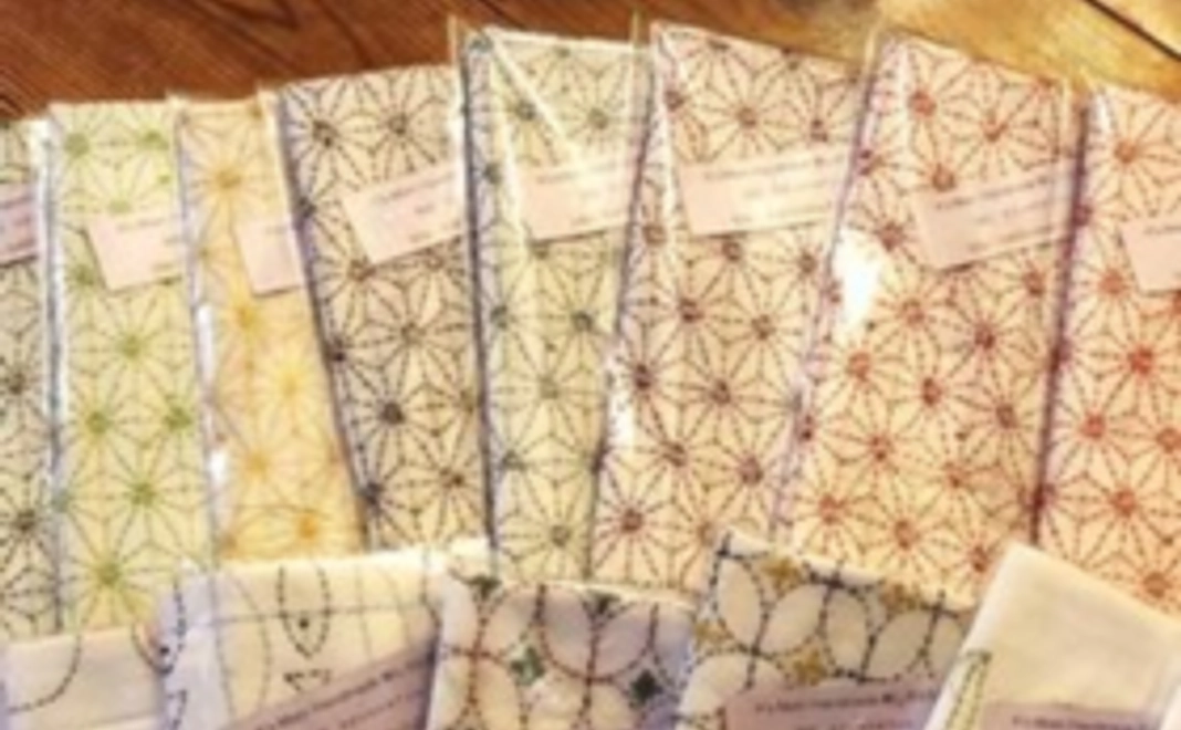 マルシェでも大人気!一針一針丁寧に編んだ、刺し子ふきんをプレゼント!