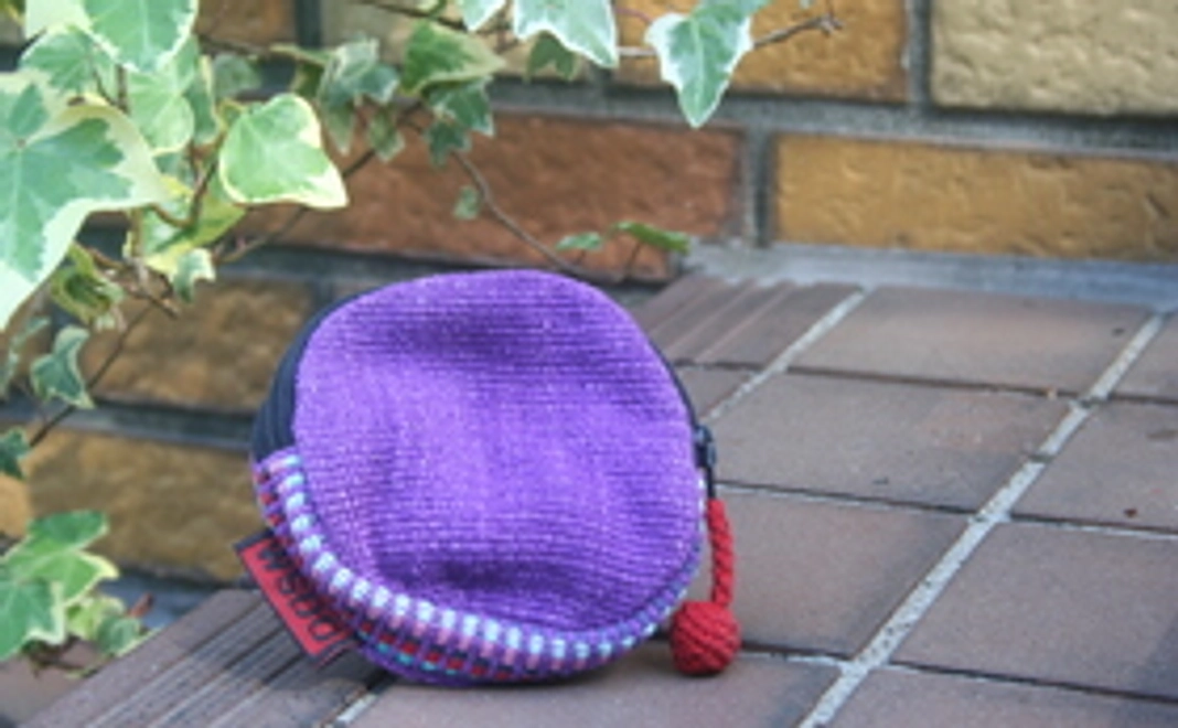 ネパール製手作り小銭入れをプレゼント！