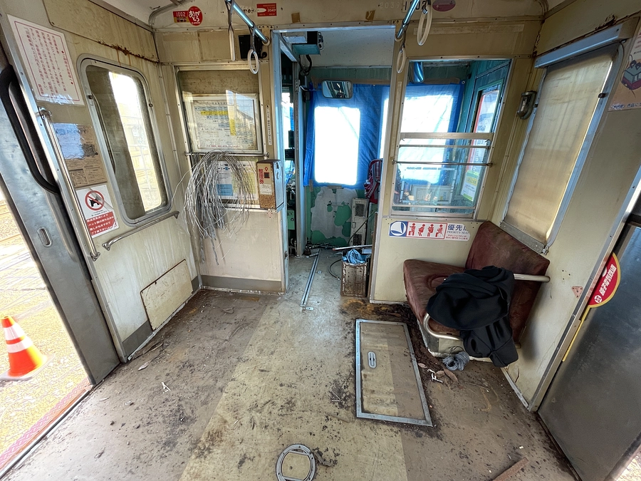 《リターン(返礼品)の紹介》『1002号 懐かしの車内・憧れの乗務員室（運転室）見学会』