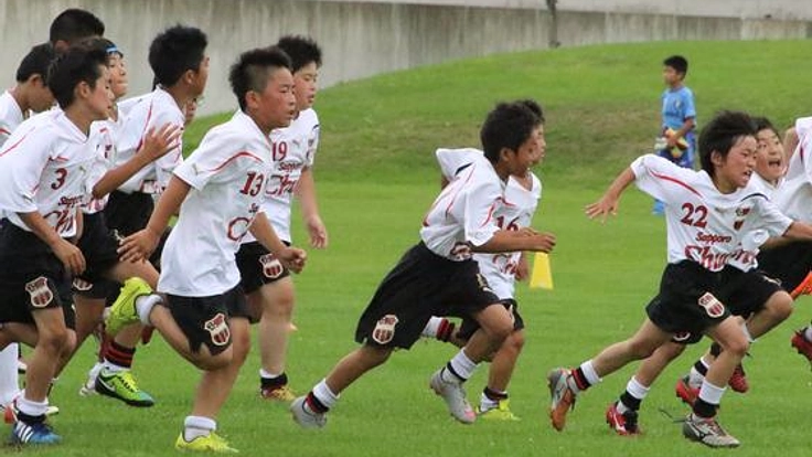 雪の影響で大好きなサッカーができない子ども達に活動の場を！