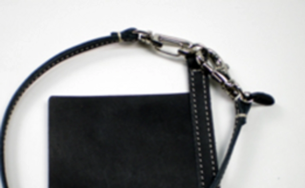 ウォレットガード（黒）本体1枚＋ロープ1本