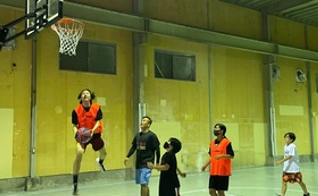 ハーフコート3名貸切チケット1時間