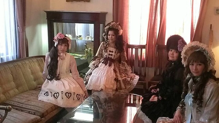 ロリィタファッションと英国文化をテーマにしたカフェを開きたい