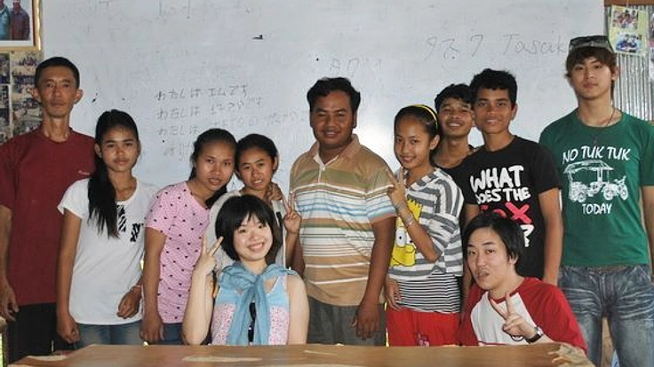 カンボジア人ブライ君のガイドになる夢のために日本に招待したい