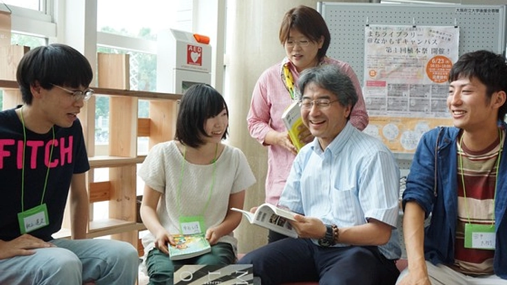 個人の小さな図書館を集めたマイクロ・ライブラリー図鑑を作る！