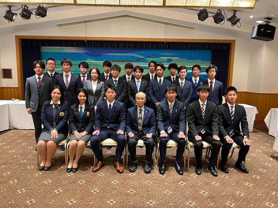 全日本学生委員会の活動について