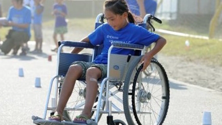 子供たちが車イスの不自由に触れて・感じる授業を行います！