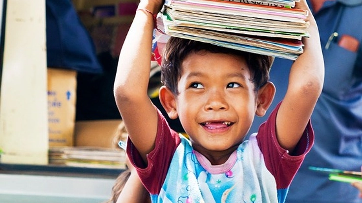 生きるために本を読む機会を！みんなでカンボジアの小学校に図書室を作ろう