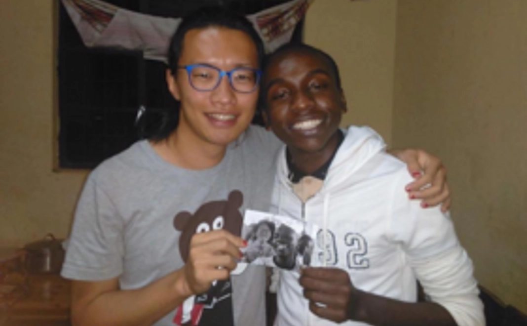 留学生のフォトをお届け