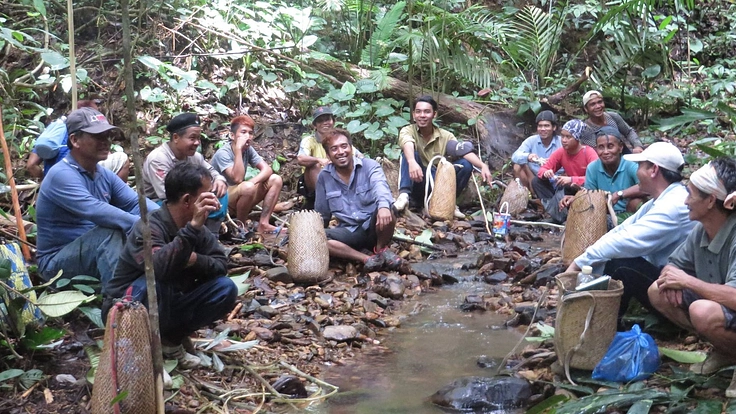 熱帯林コミュニティの慣習地保護活動をするNGOへ、四駆車を！