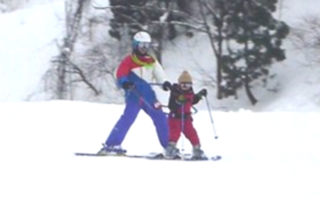 スキー初心者限定ミラクルプライベートレッスン（短時間で中級レベルになれる夢が叶う特別個人レッスン）利用権利をお送りします！