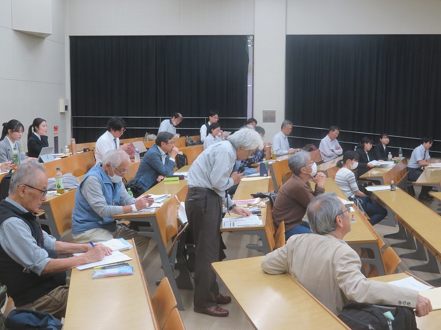 研究室の活動報告05：広島史学研究会考古部会を開催いたしました