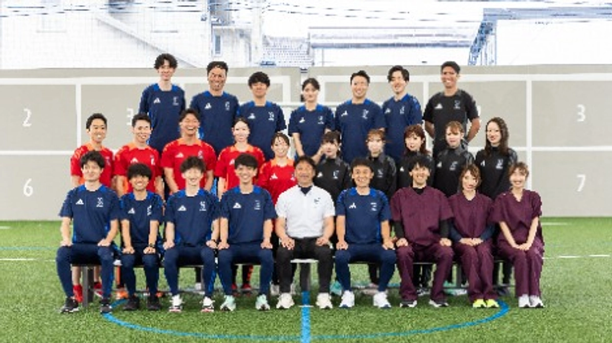 クラウドファンディング　1年後