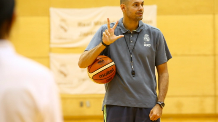 レアル・マドリードのコーチを招き、日本バスケット界に刺激を！