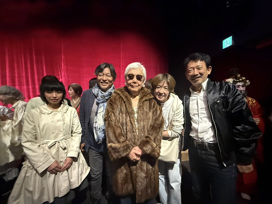 5人のライフを演劇化する４