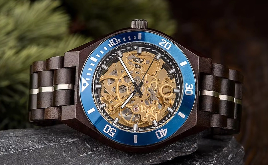 ◆早割30％off◆ 木製×スケルトン腕時計 各色(選択してください) オリジナルケース付