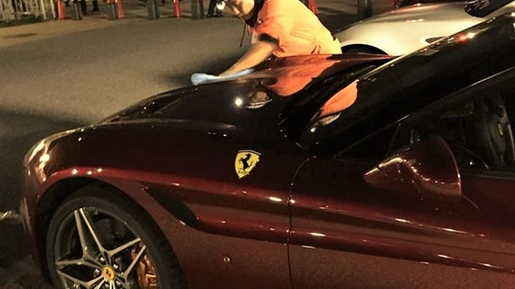 大阪オートメッセに出店し簡易コーティング剤【妖艶】を広めたい