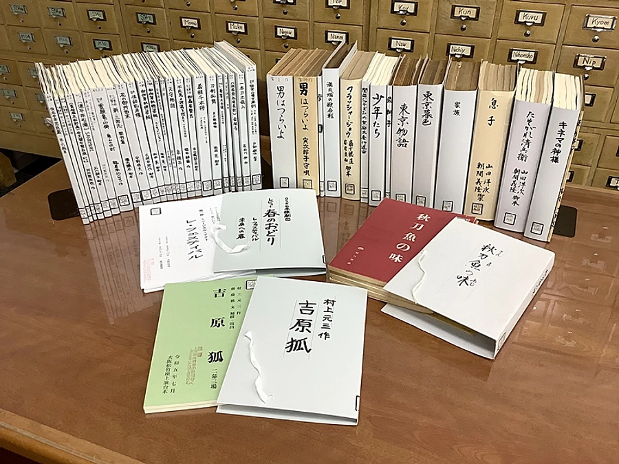 台本カバーへのお名入れ作業完了！