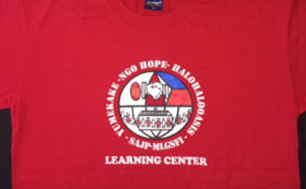 NGOのチームTシャツ