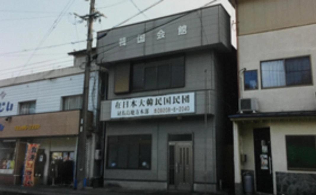 入館チケット+パンフレットをプレゼント！