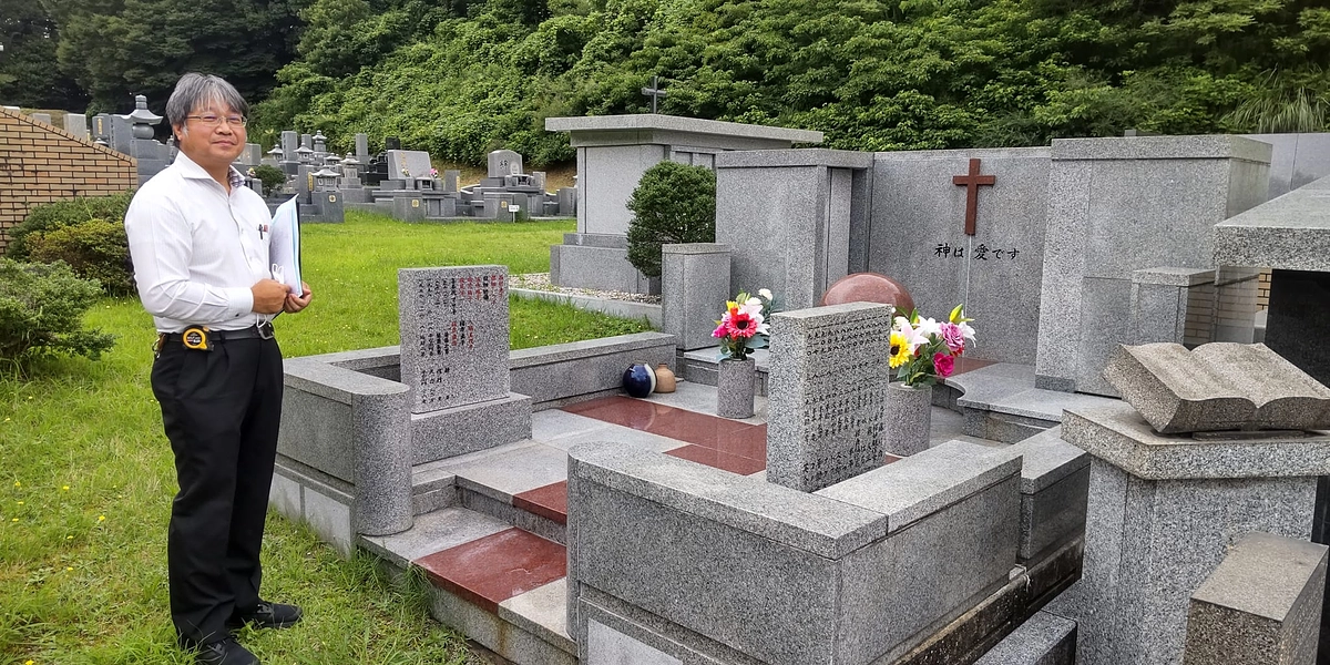 石材店さんと打ち合わせ