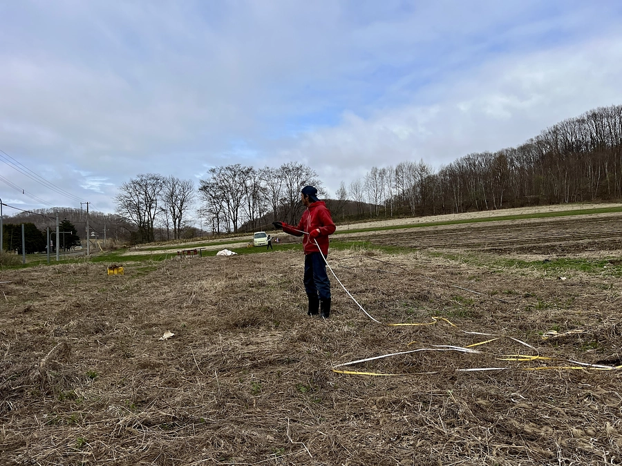 本日は、牧柵の寸法を取りました。