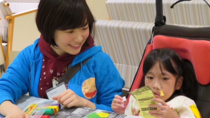 闘病に励む子どもたちに、夜空をてらす夢と希望の「ゆめ花火」を