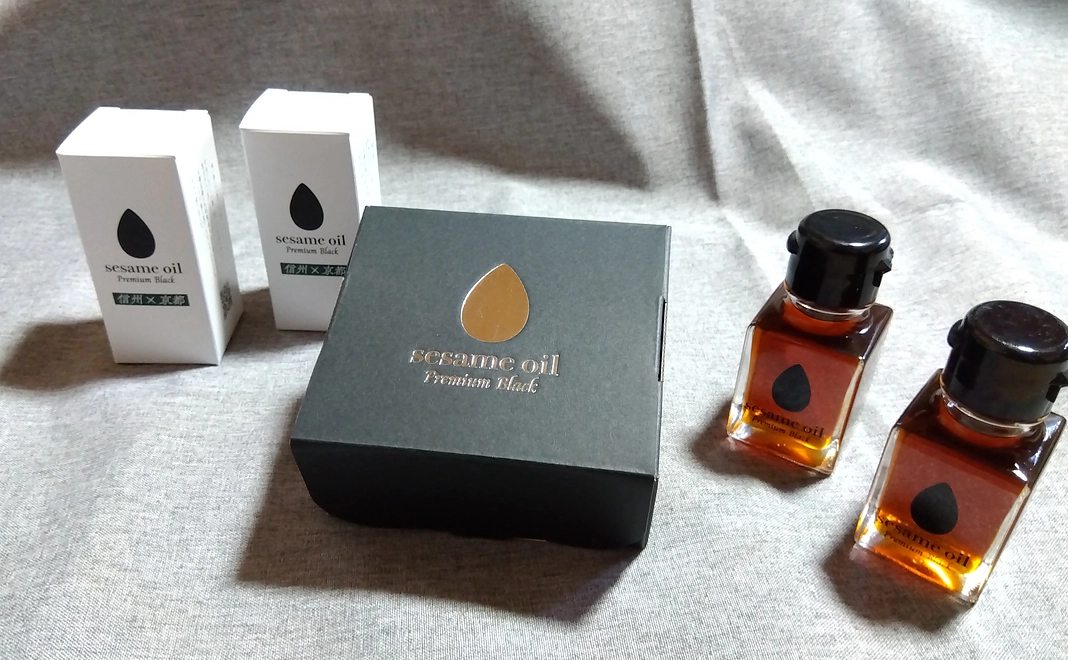御礼【sesameoil ギフト箱2本入 + ごまドロ坦々の素1本 + 辛味オイル1本】