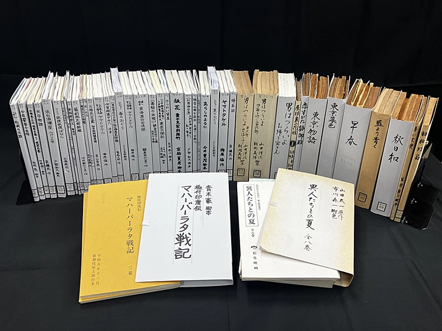 支援者様のお名前を、台本カバーに記載いたしました