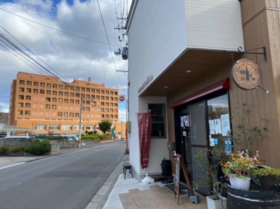 『Wine cafe il soffritto』様（当院すぐそば）店内にポスター掲示しました！