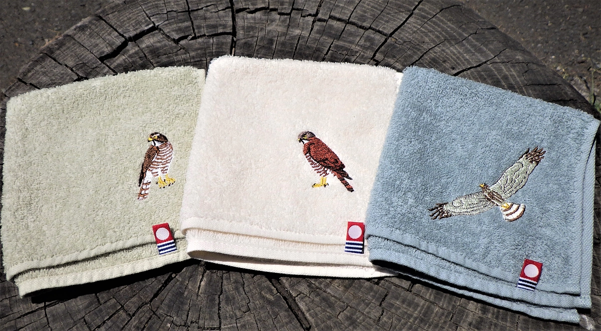 リターンにサシバのタオルが加わりました！