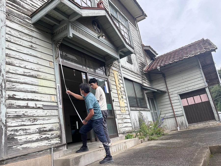 建築家和田さんと工務店建匠さんと現地打ち合わせを行いました