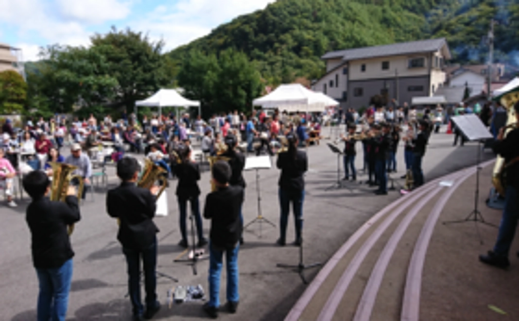 演奏を見て応援！コース　ご希望の方は一緒に演奏もできます！