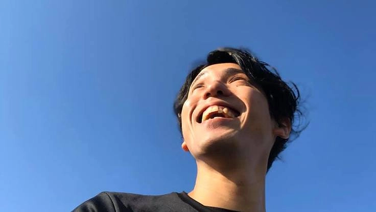 あなたの笑顔が世界を変える。JustSMILE学校プロジェクト