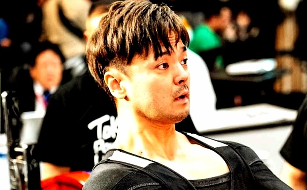 すえとしよしたかを応援する。