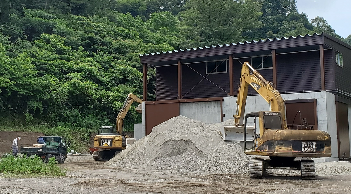 オスゾウ「結希」の☆8000万円新居☆建設進行状況☆