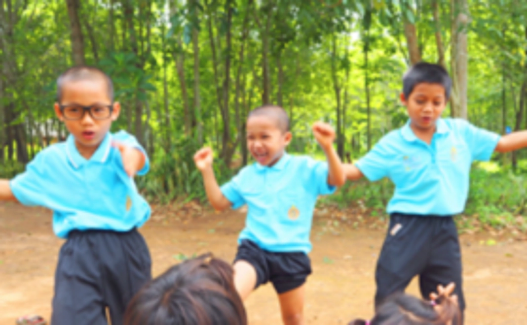 虹の学校より感謝を込めて