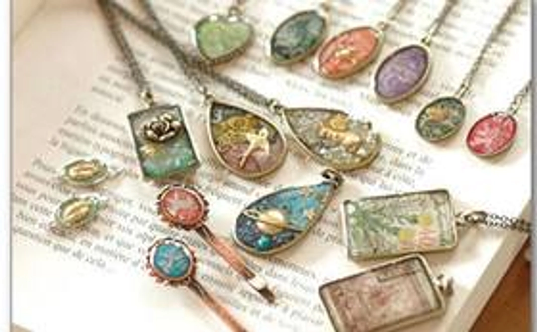 子どもたちの作ったレジンキーホルダー