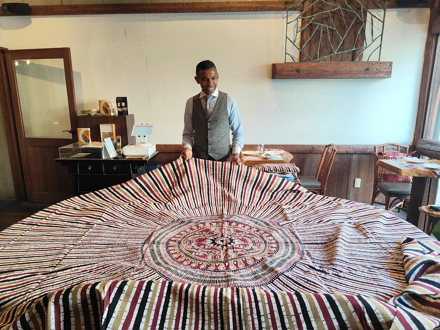 展示作品が日本に到着しました！！