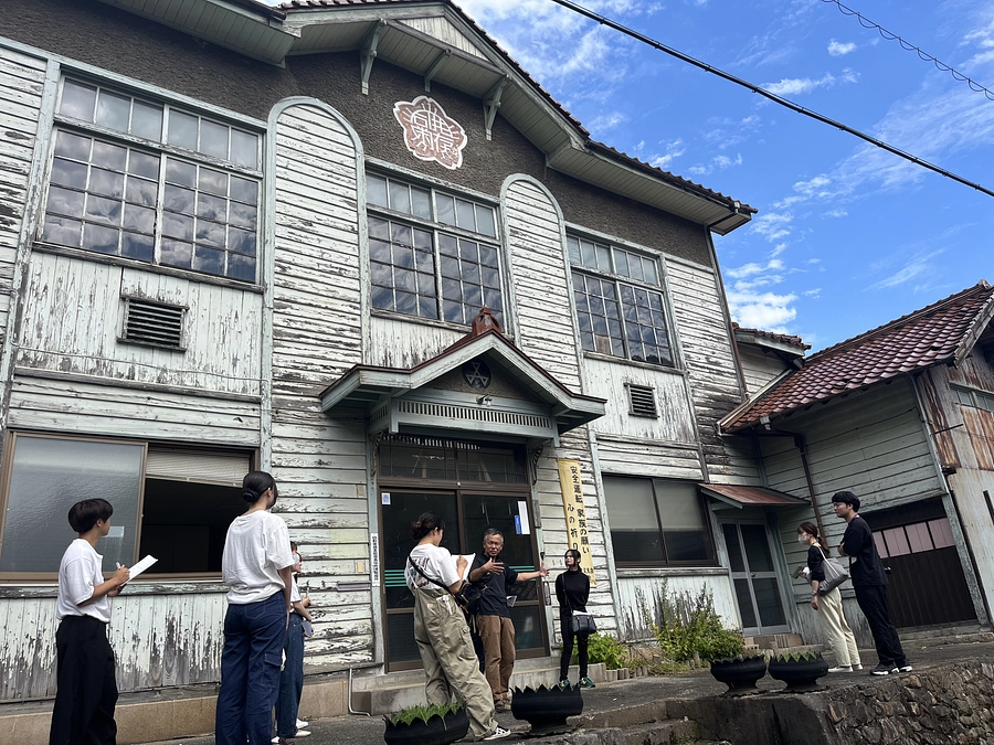 建物見学会と赤瓦のまち歩き、無事に開催できました！