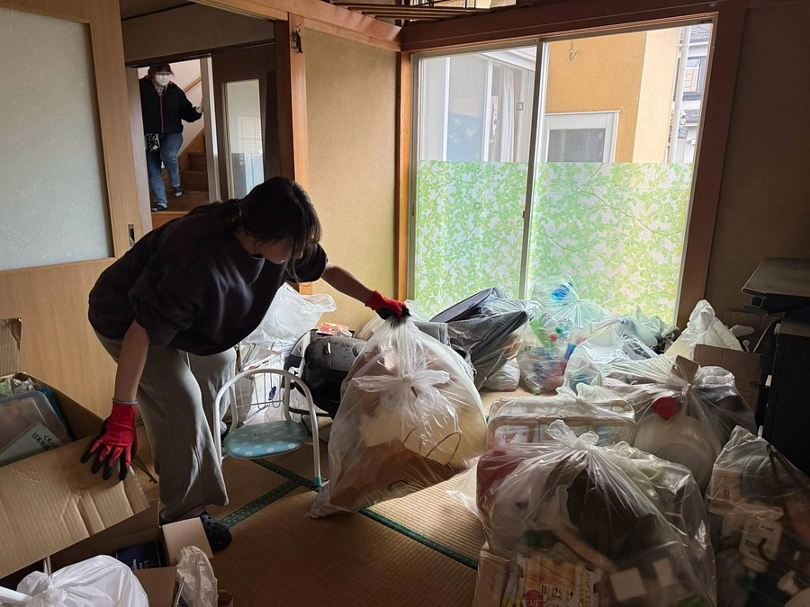 ３月１５日、新シェルターの清掃を行いました。