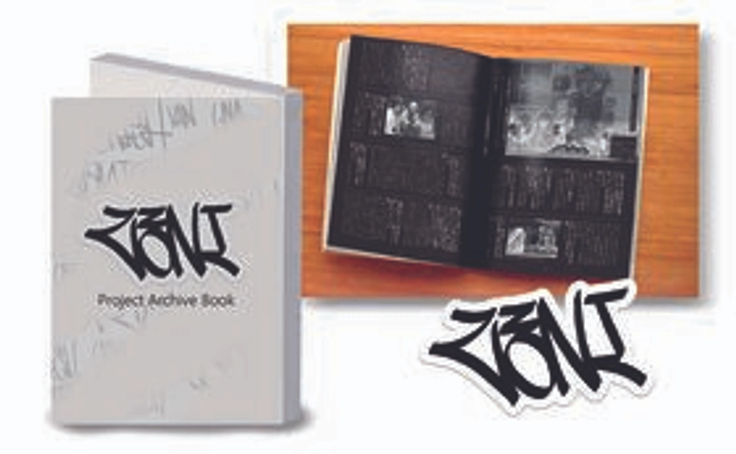 展覧会ZINE (p26~30/B5)＋ステッカー