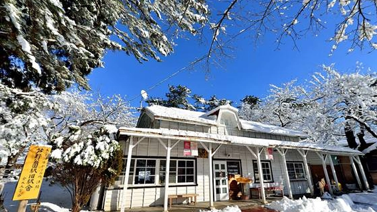 太宰治ゆかりの津軽鉄道旧駅舎を活用した喫茶店でイベントを開催