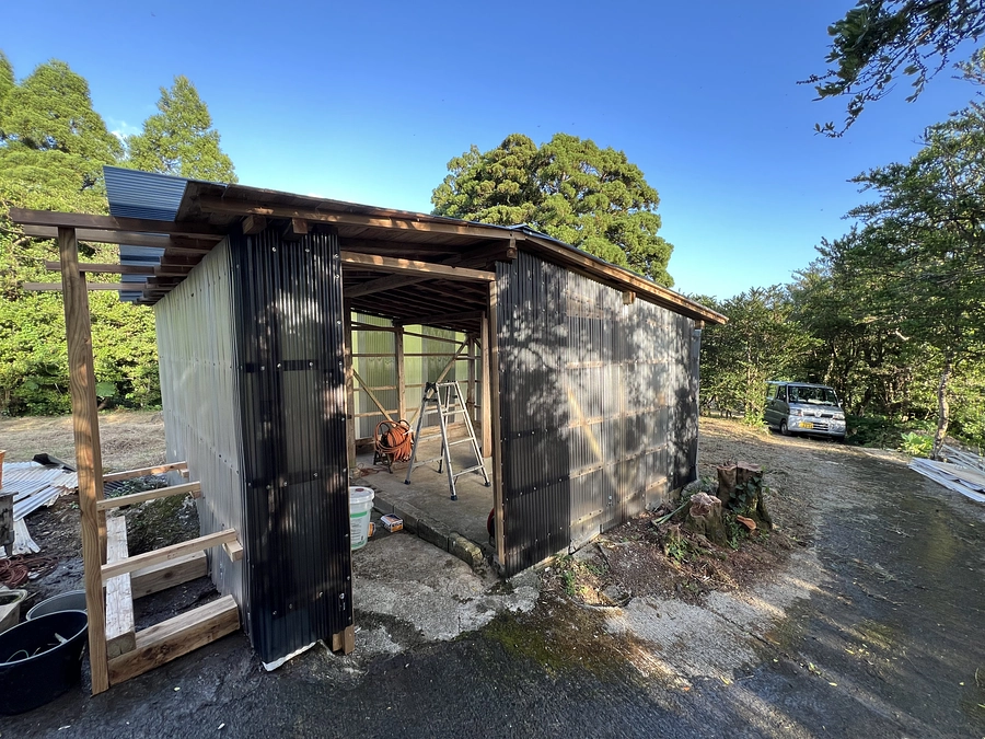 みかん園倉庫完成したよ!!