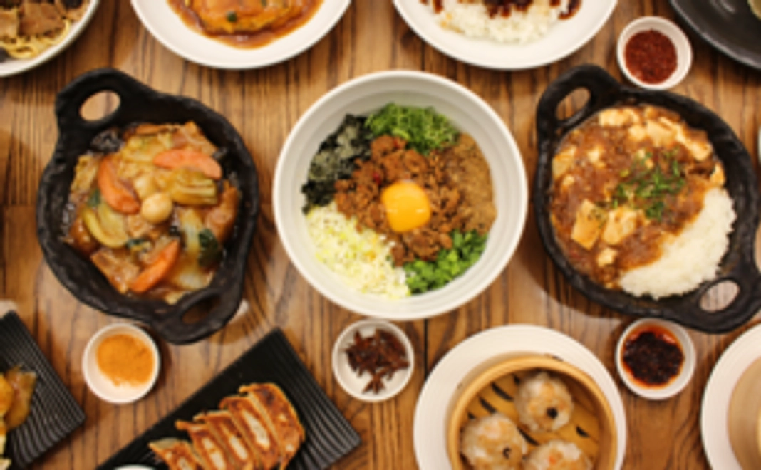 何が来るかな〜♪損させません‼︎　　5500円分オススメ商品盛り合わせセット