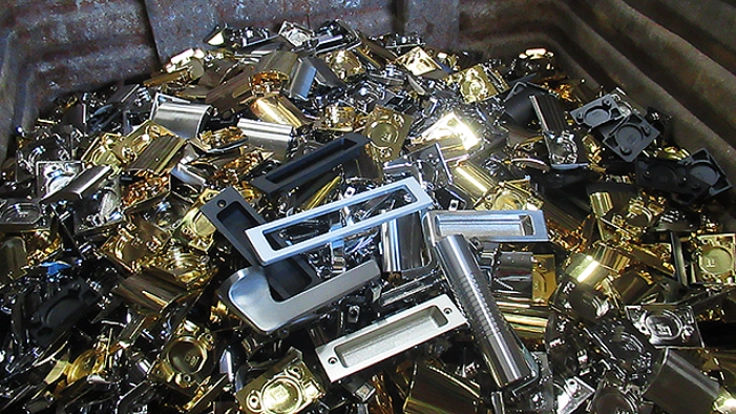 高品質なのに廃棄される住宅金物を減らしたい